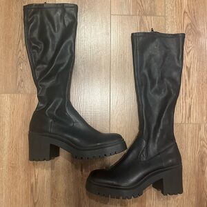 Steve Madden Black Heeled Boots
